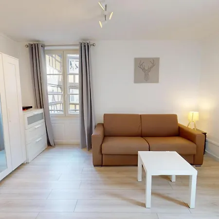 La Madeleine - Strasbourg Appartement Buitenkant foto
